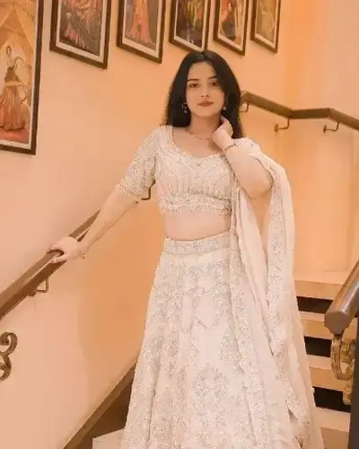 Escort Tandur